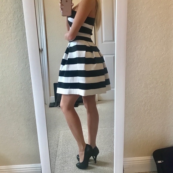 🖤 Black and White Pleated Cocktail Dress - Picture 2 of 6